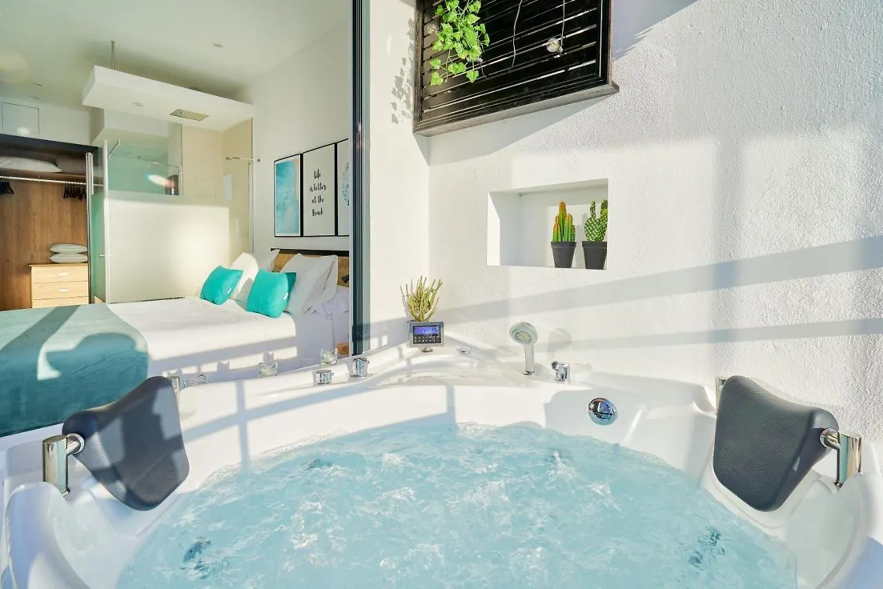 Suite Del Mar Luxury Apartment With Jacuzzi Torremolinos 0*,