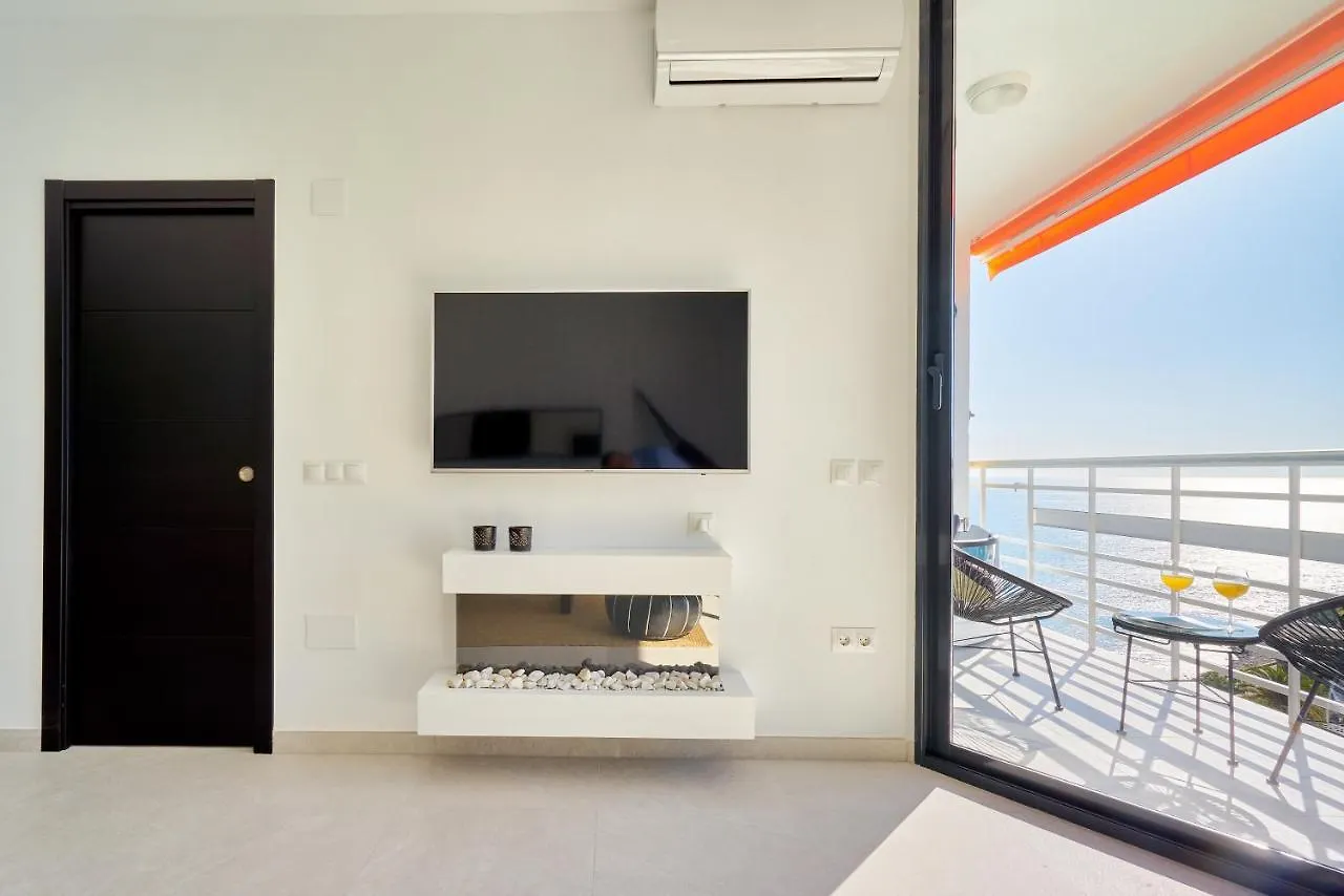 Suite Del Mar Luxury Apartment With Jacuzzi Torremolinos 0*,  Spain